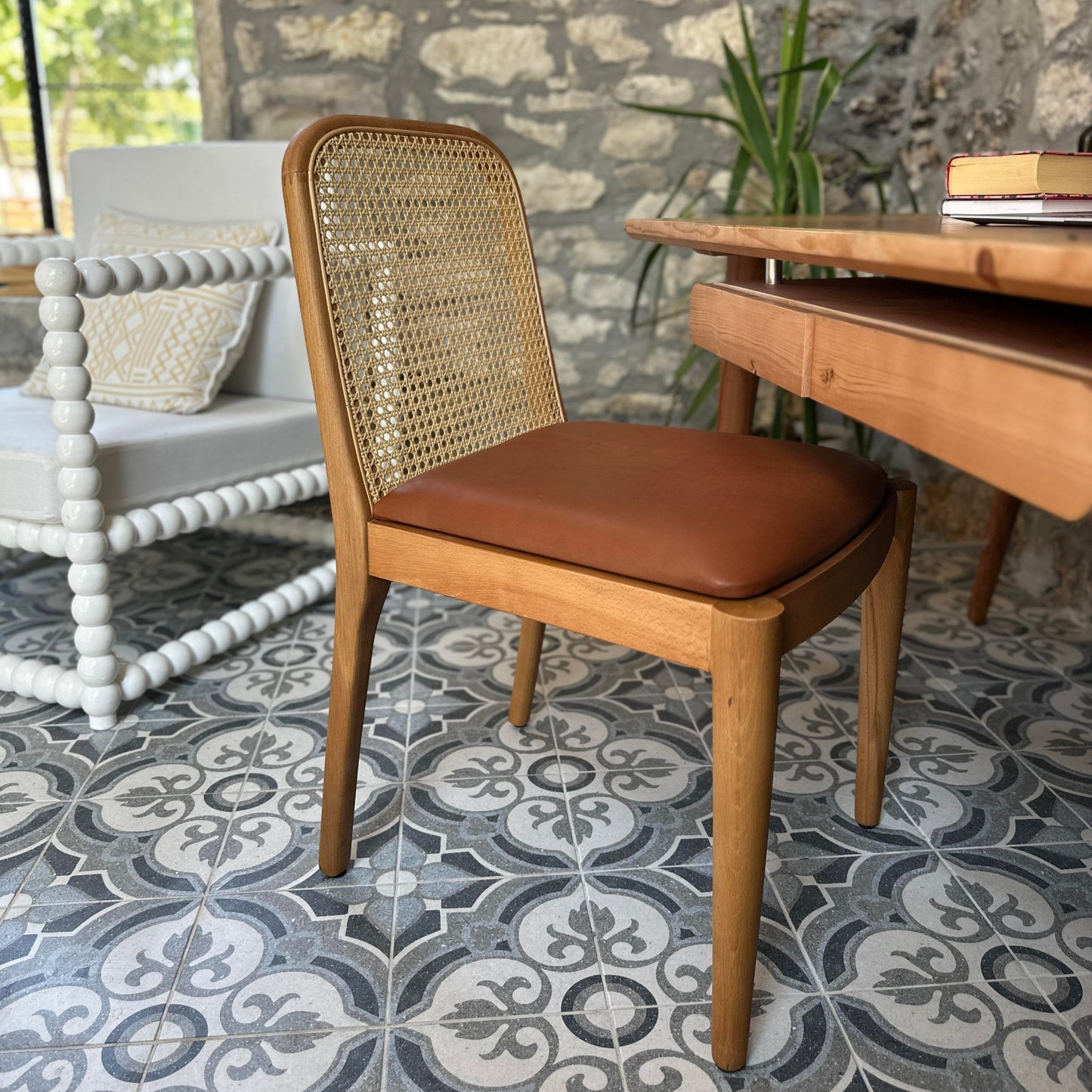 Deri Oturumlu Ahşap Yemek Sandalyesi - Soho 421