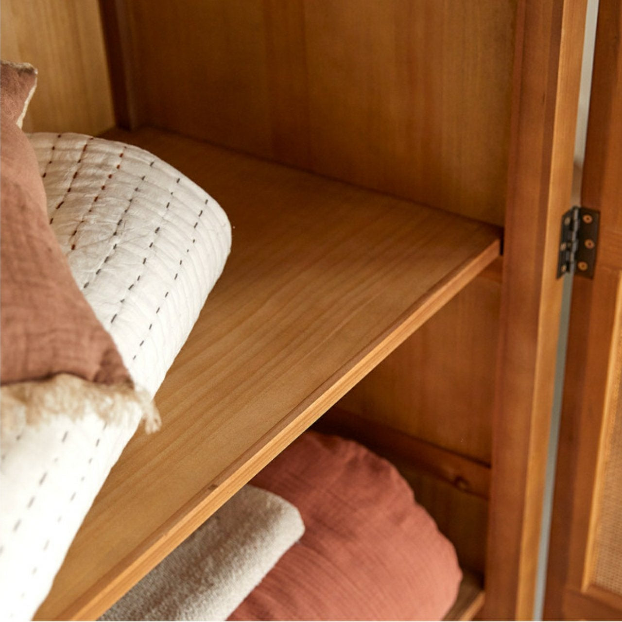 Doğal Ahşap Hazeran Dolap - Soho 330