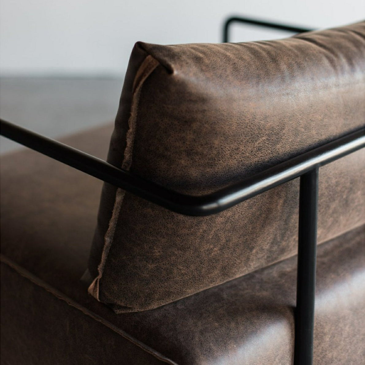 Gerçek Deri Doğal Ahşap Berjer - Soho 272