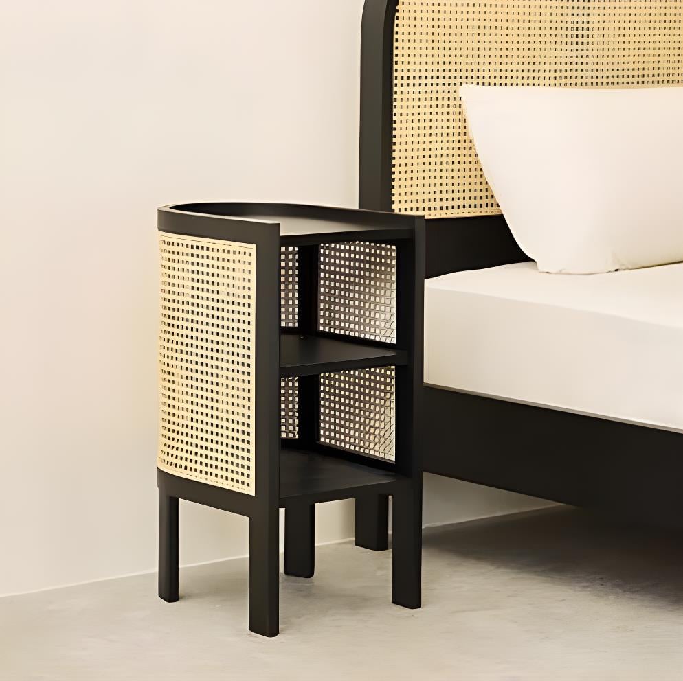 Siyah Doğal Ahşap Hazeran Yan Sehpa - Soho 236