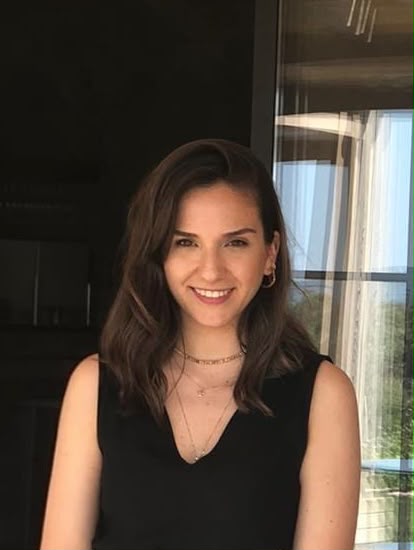 Deniz Ömür Atıl / Karavan Mimarlık