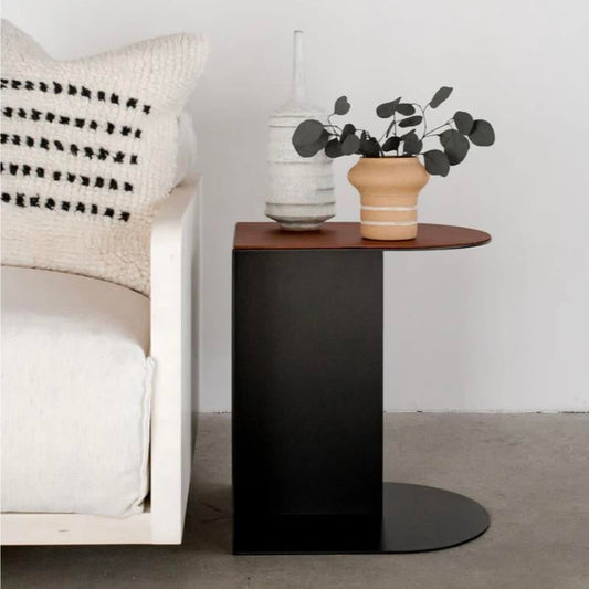 Deri Detaylı Metal Yan Sehpa - Soho 506